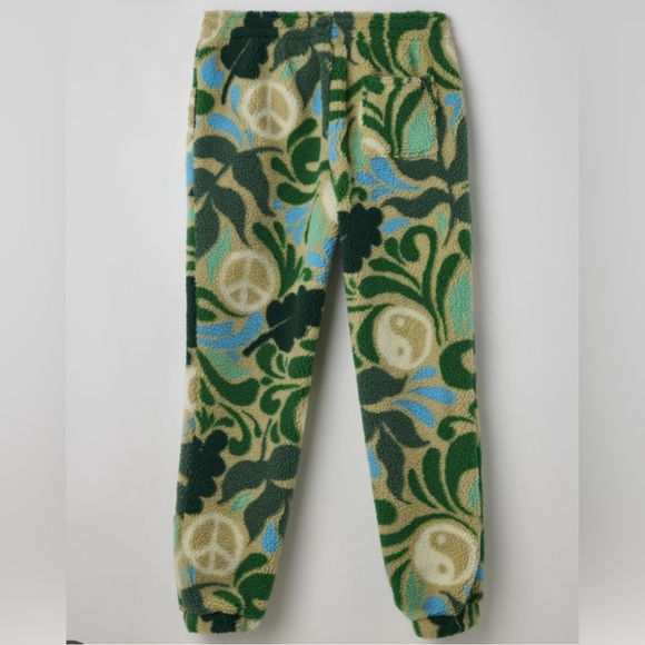 Parks Project x Urban Outfitters Peace Fleece Sherpa Joggers sweatpants NWOT - Picture 1 of 6